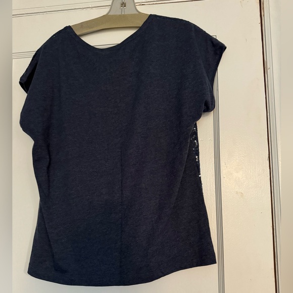 NWT, Chicos Navy Sequin Top size 1 - Picture 3 of 4
